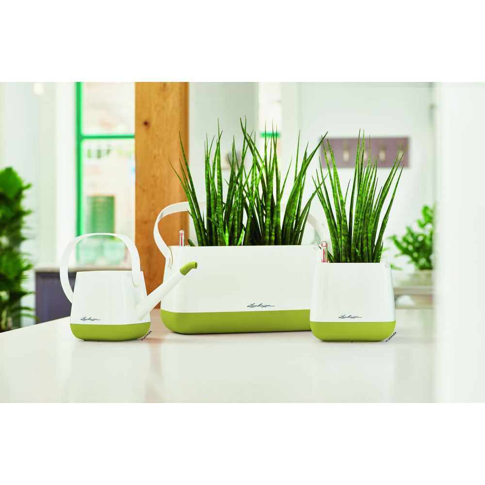 Stropitoare Lechuza YULA, 1,7 l capacitate, Alb/Verde, Protectie anti-picurare, Plastic de inalta calitate