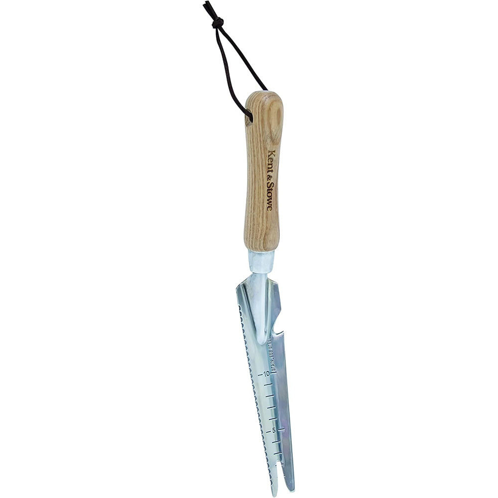 Extractor buruieni multifunctional Kent & Stowe 33,5 cm, lama inox si dinte zgariere, razuitor muschi, maner lemn frasin FSC, 10 ani garantie