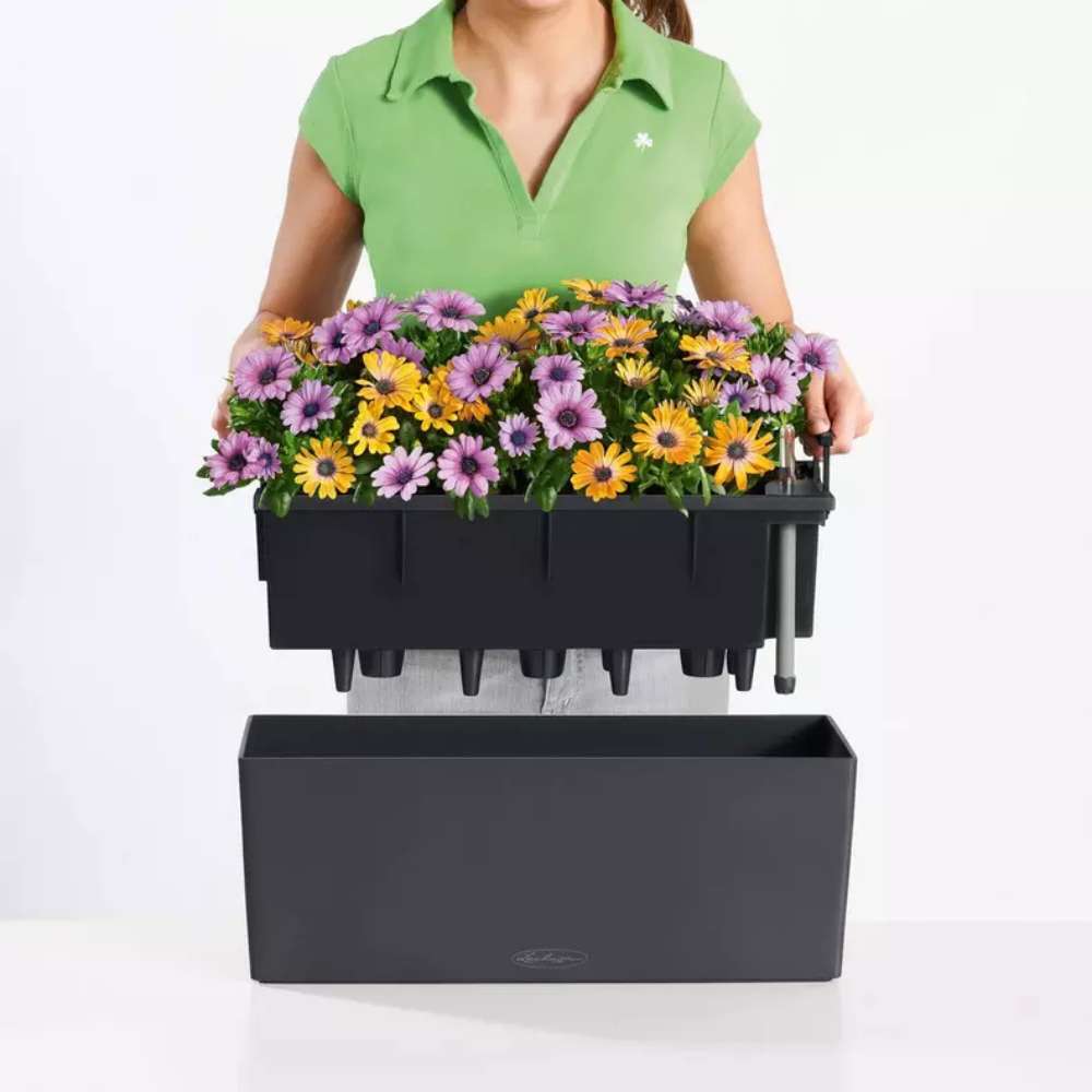 Ghiveci Auto-Irigant Lechuza Balconera Cottage 50, 8 l, efect de ratan alb, sistem de autoirigare, insert detasabil, strat de drenaj