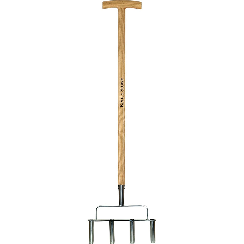 Aerator gazon KENT & STOWE din inox cu dinti tubulari, maner lemn frasin, 4 dinti, 102 cm, 15 ani de garantie